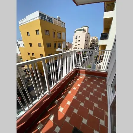 Cristianos, Centrico Piso A 100 Metros De La Playa